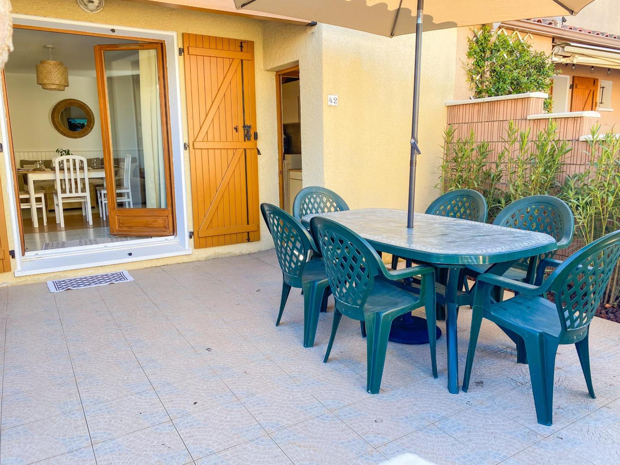 Dydy Haven - Maison De Vacances A Vias Plage, Piscine, Mer Et Climatisation